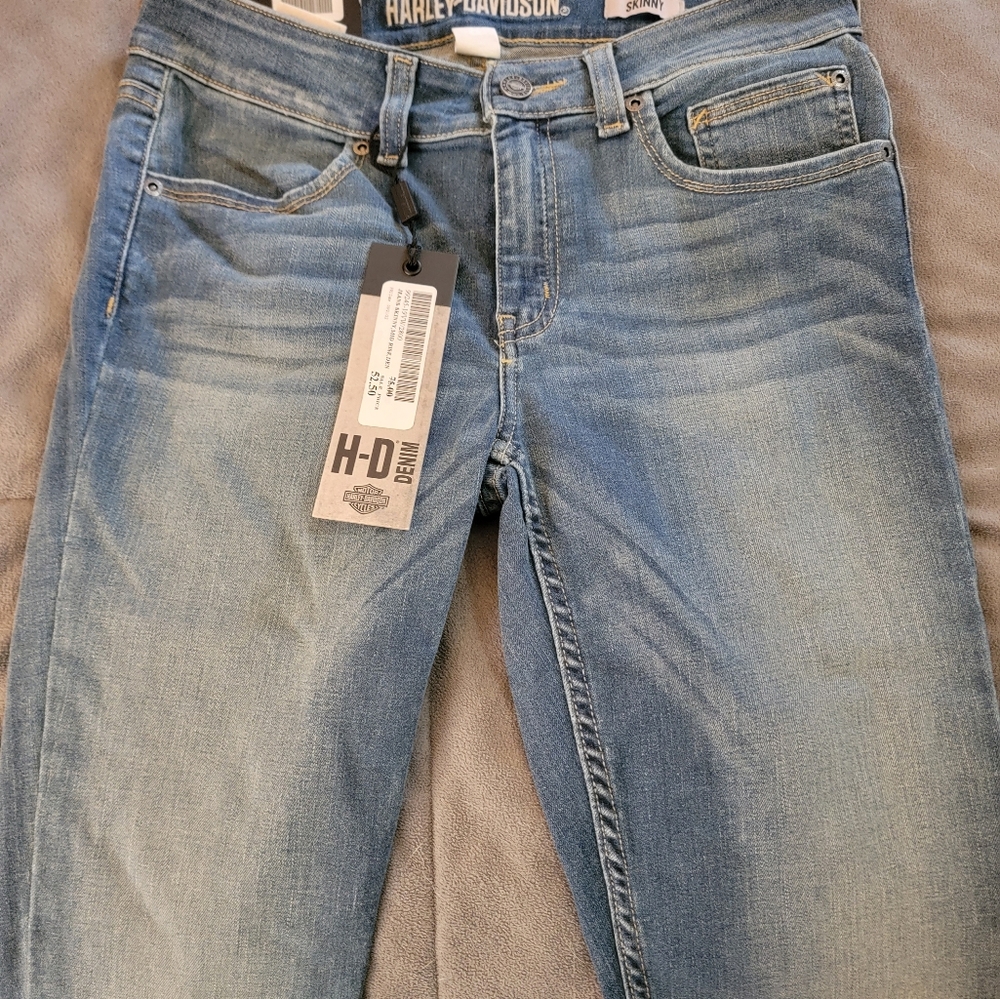 Harley Davidson Women Skinny Jeans, size 28, Never been worn